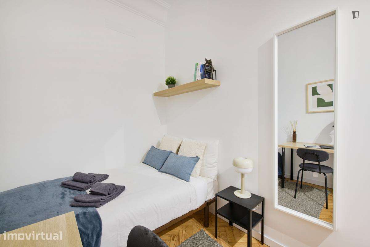 Quarto - localizado em Entrecampos Lisbon - Grande imagem: 4/38