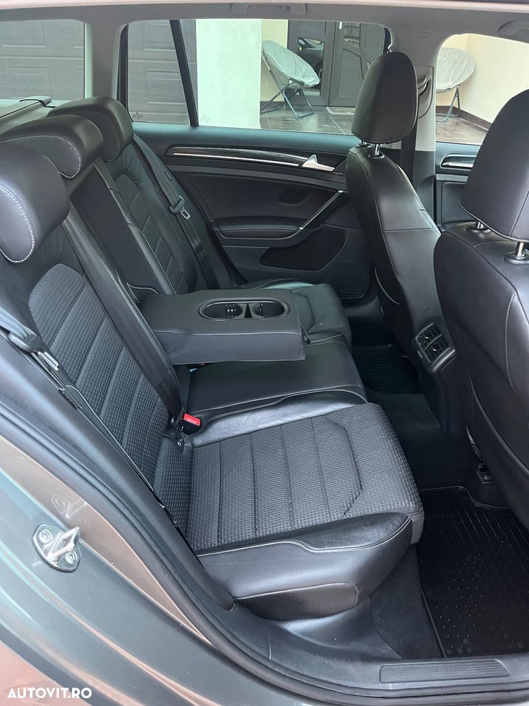 Volkswagen Golf 1.6 TDI BlueMotion Technology DSG Trendline - 14