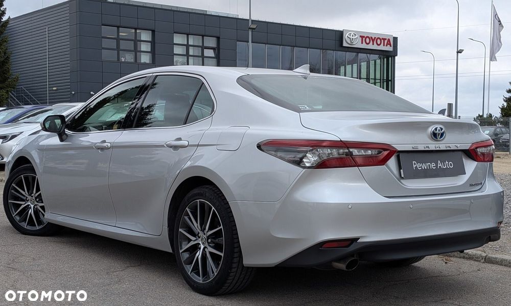 Toyota Camry 2.5 Hybrid Executive CVT - 18