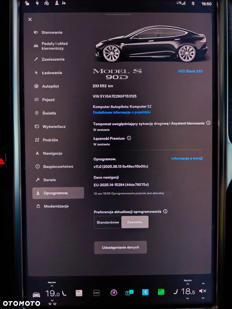 Tesla Model S - 8