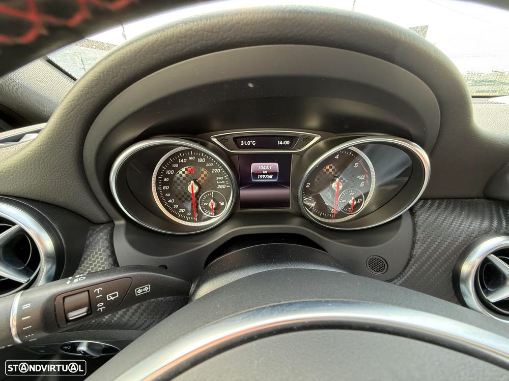 Mercedes-Benz A 180 d AMG Line - 4