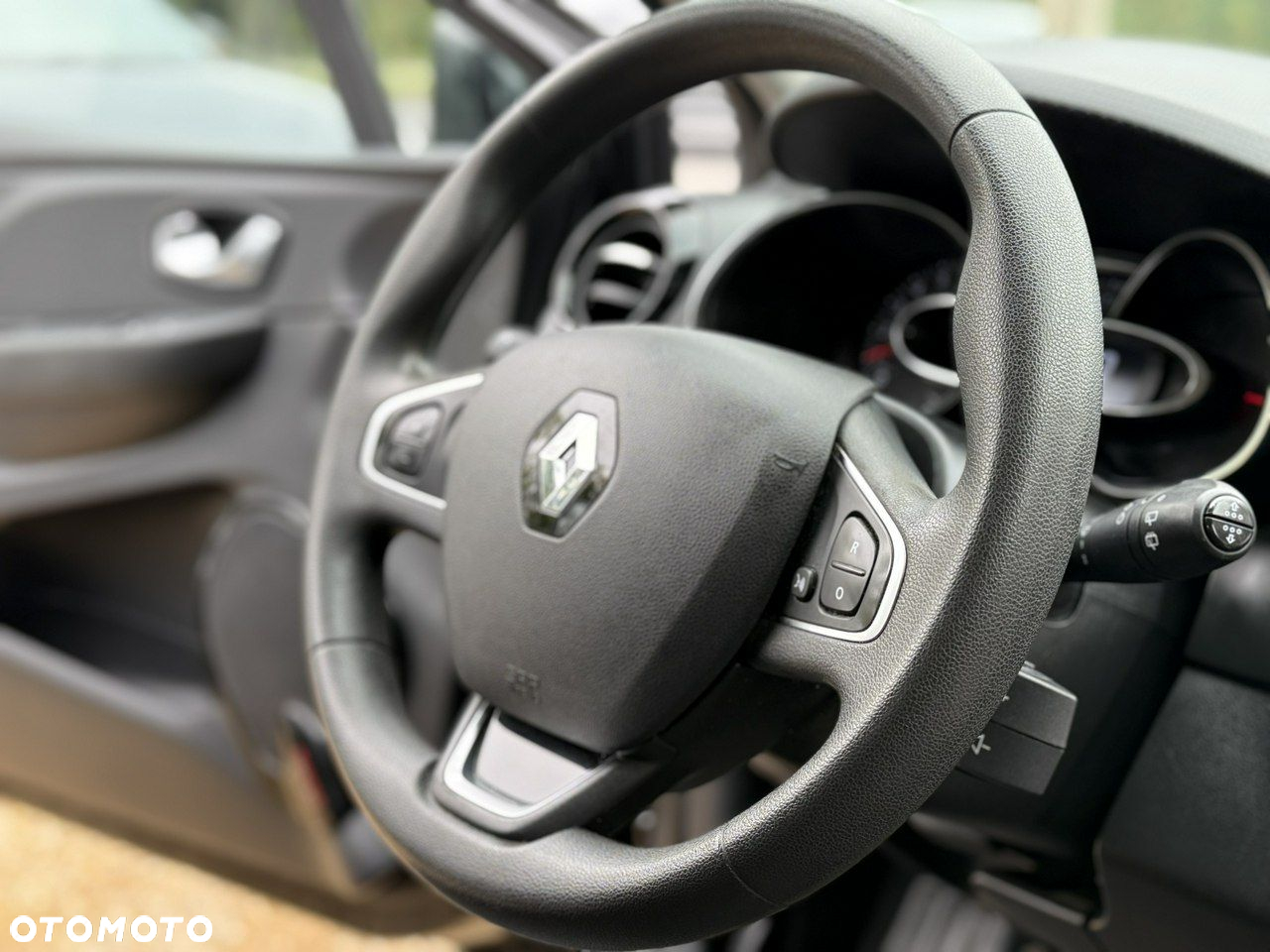 Renault Clio - 22