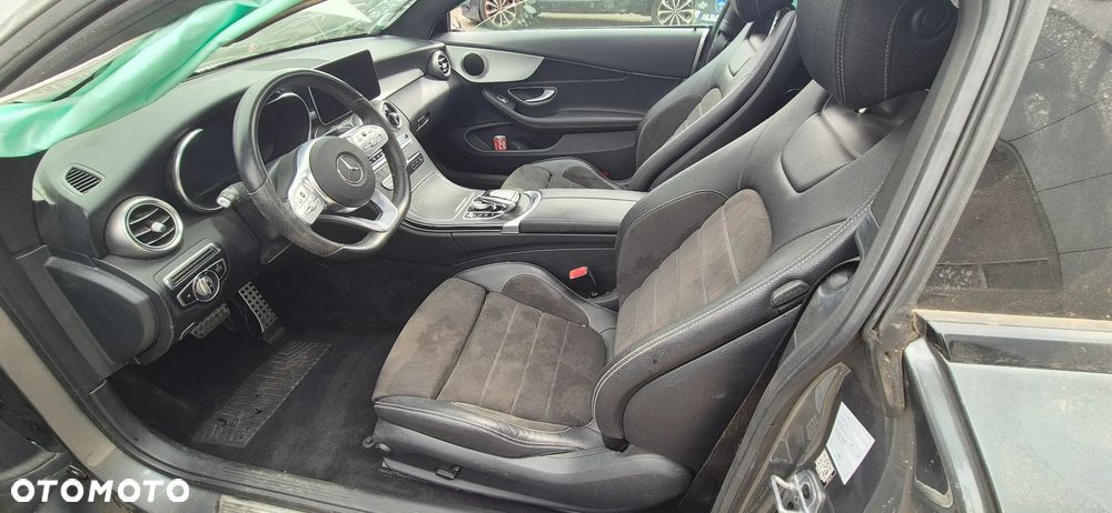 Mercedes-Benz Klasa C 220 d 9G-TRONIC - 28