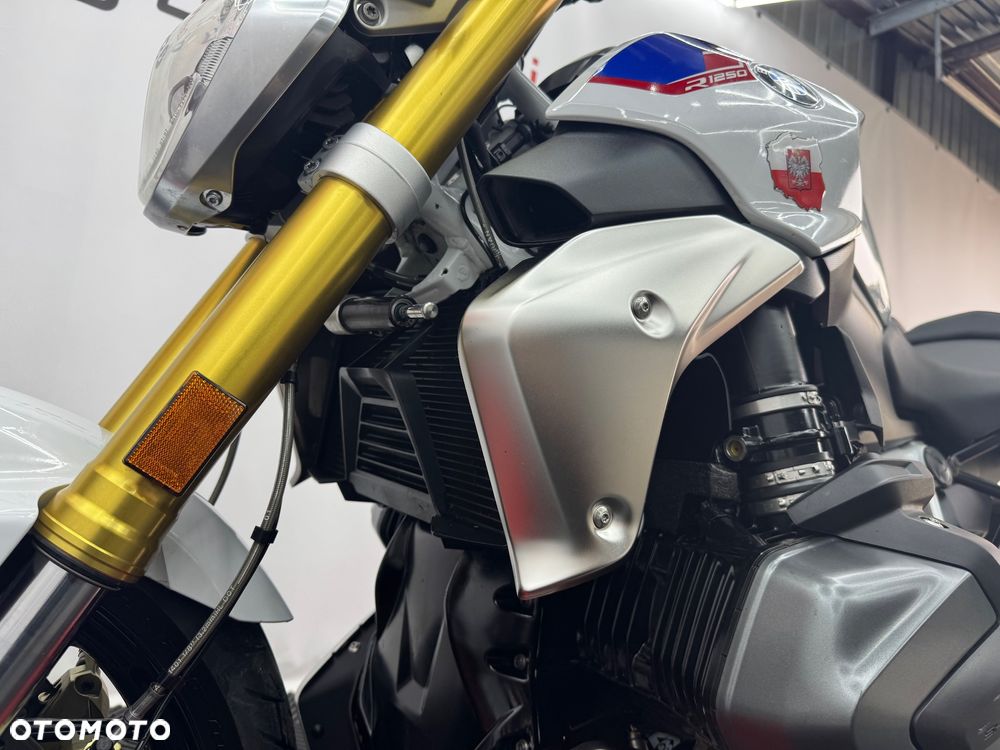 BMW R - 18