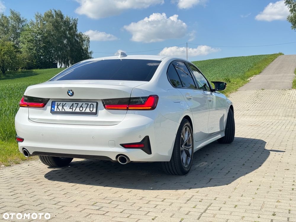 BMW Seria 3 320d - 11