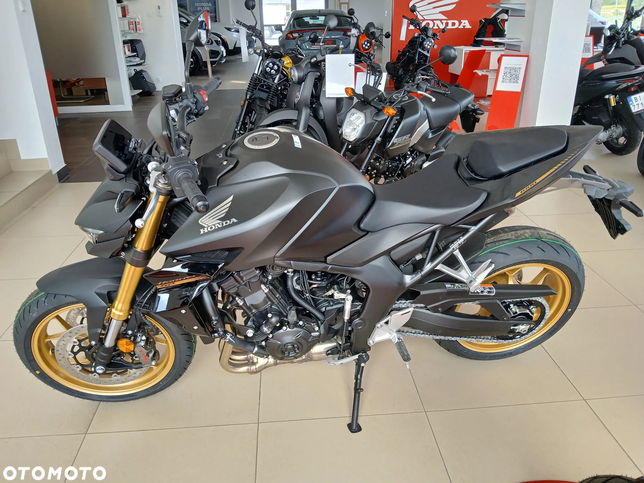 Honda CB - 8