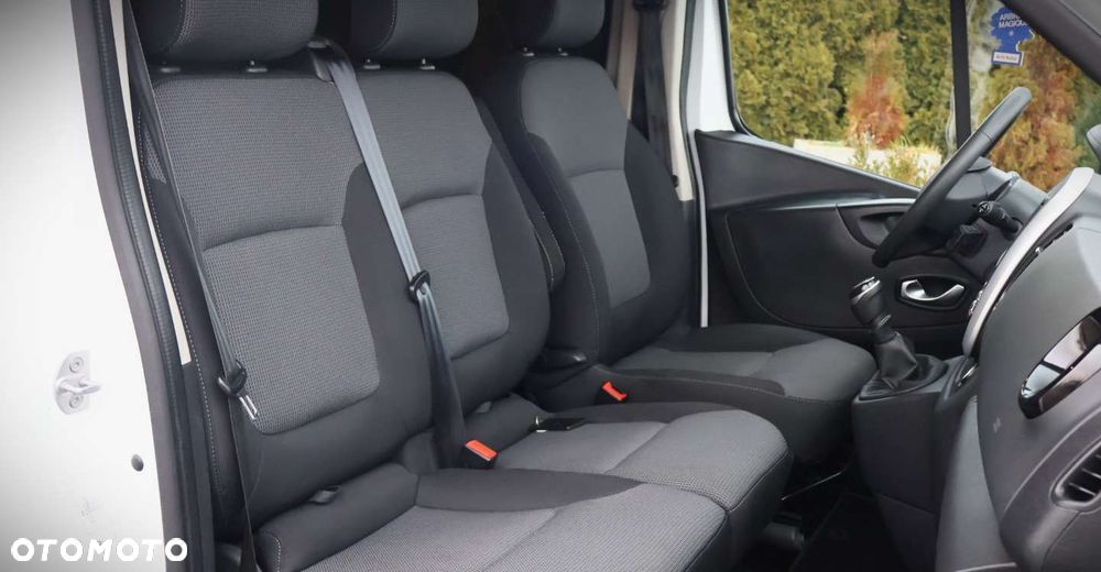 Renault Trafic - 19