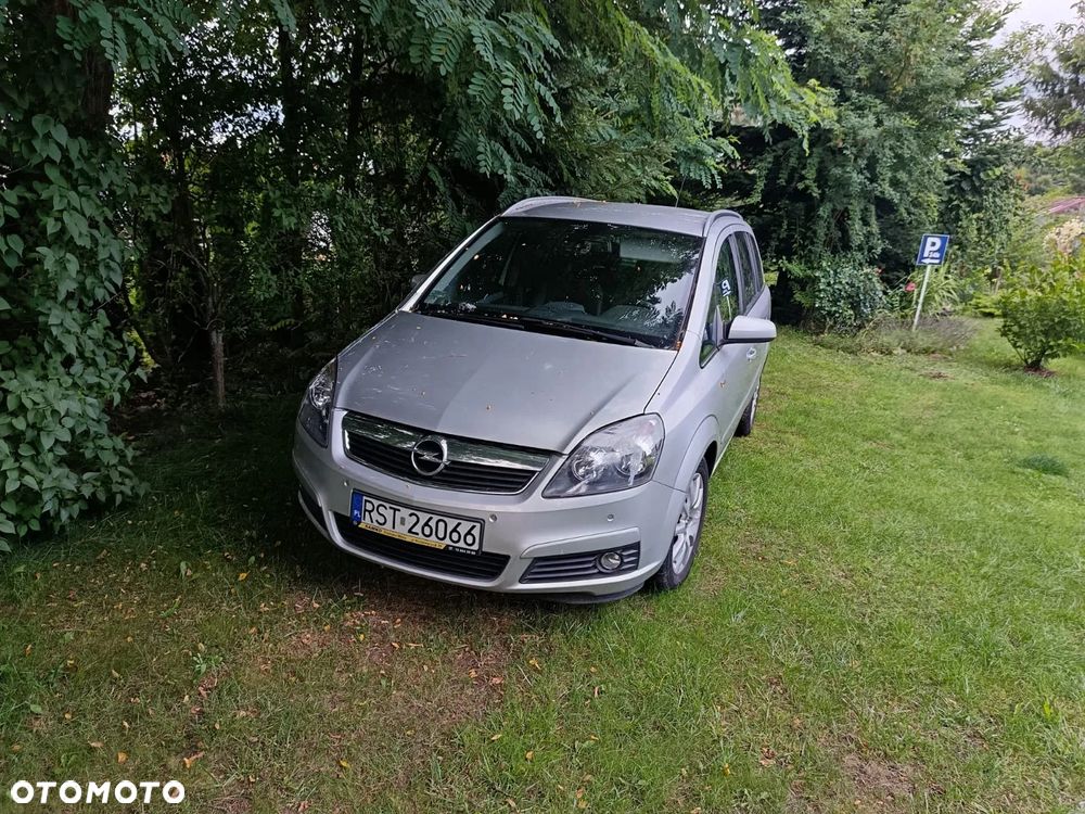 Opel Zafira 1.9 CDTI Cosmo - 1