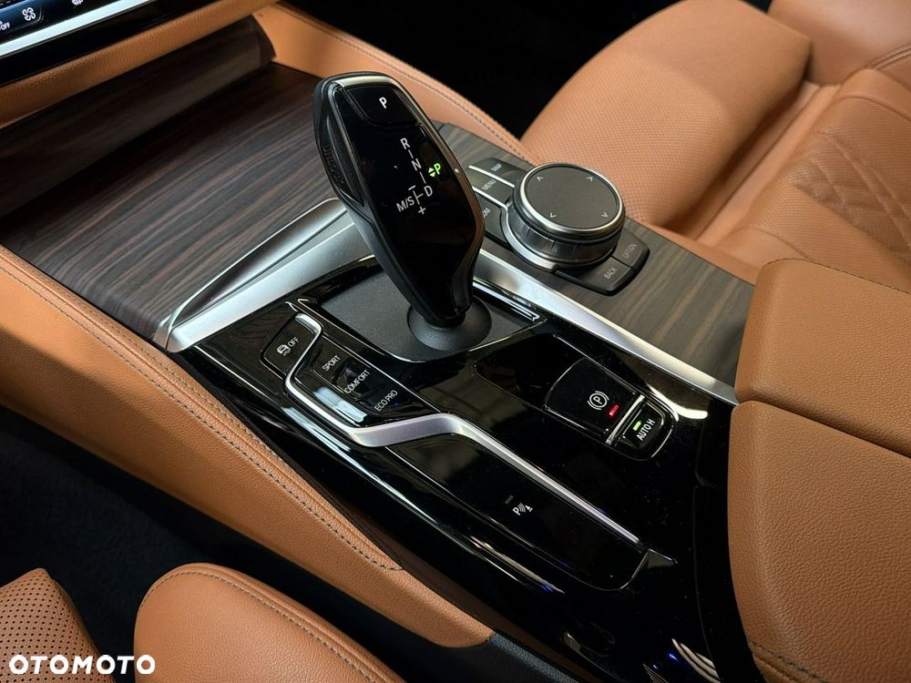 BMW Seria 5 - 26
