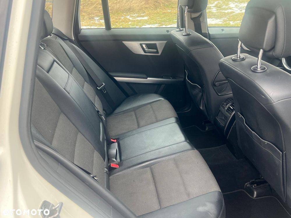 Mercedes-Benz GLK 250 CDI DPF 4Matic BlueEFFICIENCY 7G-TRONIC - 34