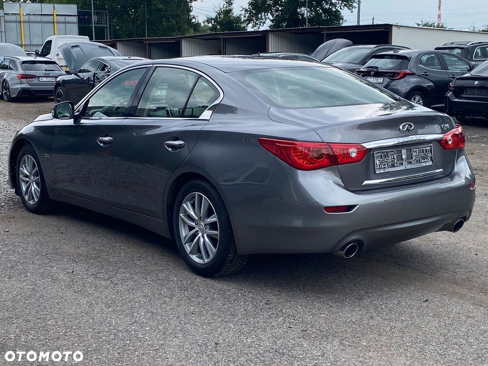 Infiniti Q50 2.2d - 2