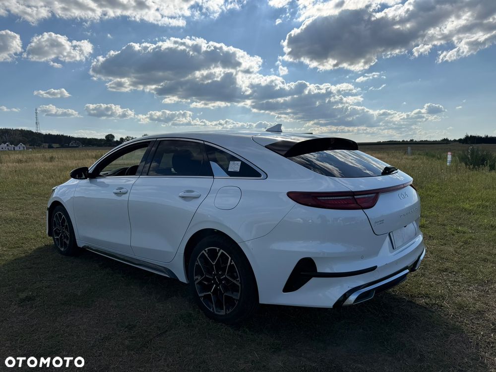 Kia ProCeed 1.5 T-GDI DCT7 OPF GT LINE - 3