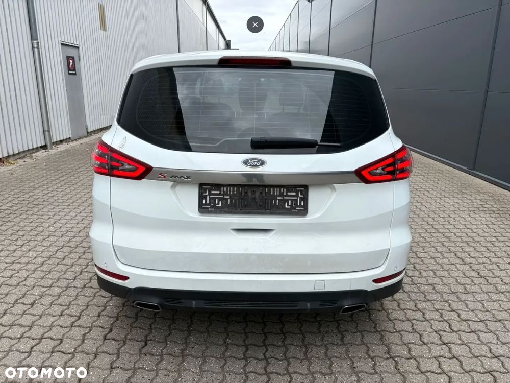 Ford S-Max 2.0 TDCi Titanium PowerShift - 6