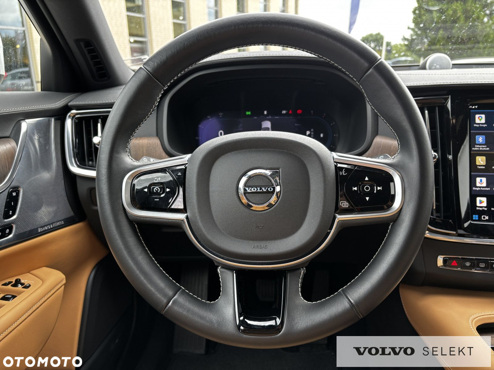 Volvo V90 Cross Country - 11
