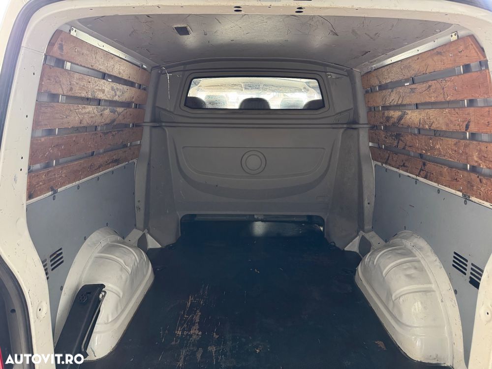 Volkswagen Transporter - 17