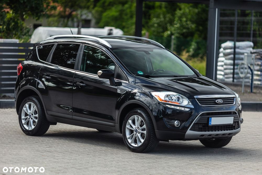 Ford Kuga 2.0 TDCi 2x4 Titanium - 9