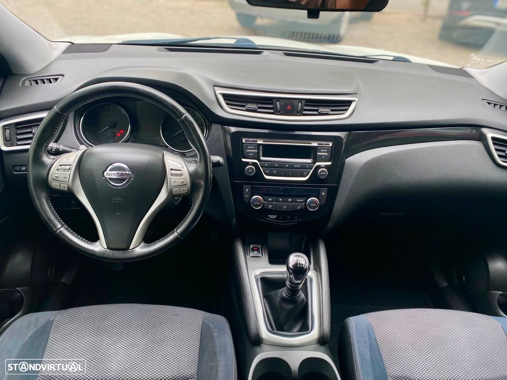 Nissan Qashqai 1.6 dCi Acenta 4x4i — fotografia 14