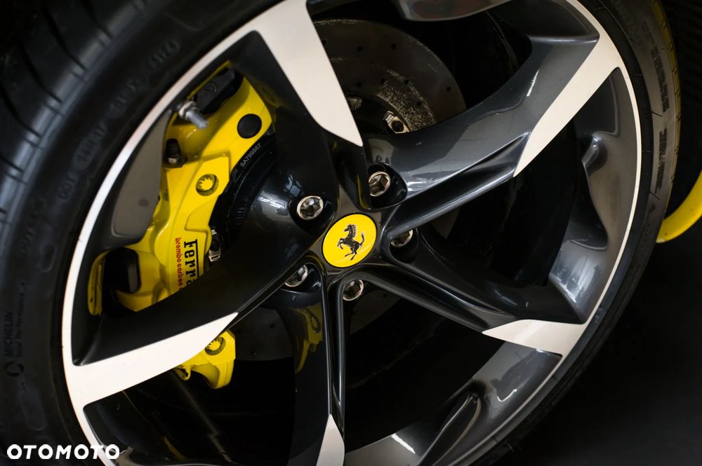 Ferrari SF90 Stradale - 20