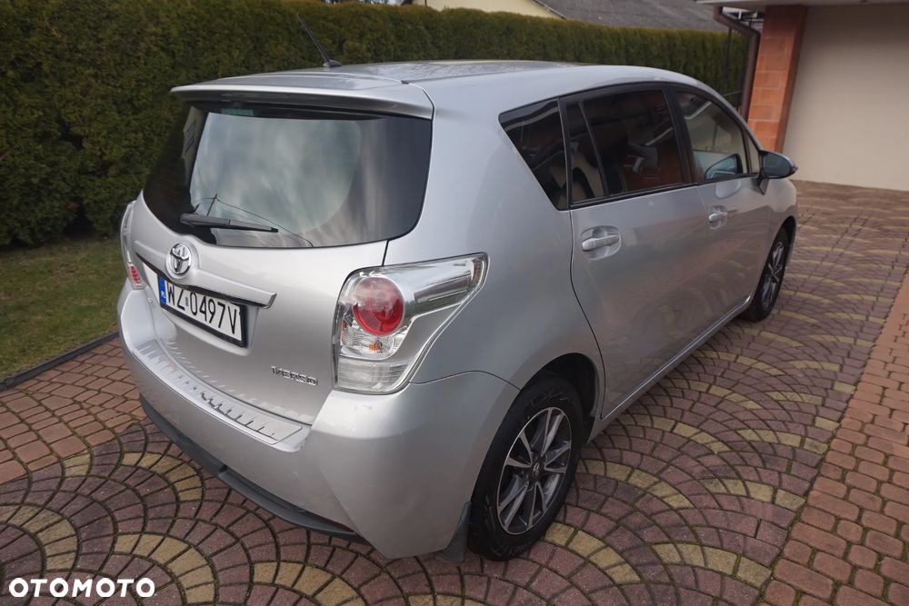 Toyota Verso 1.6 D-4D 5-Sitzer Start/Stop Executive - 6