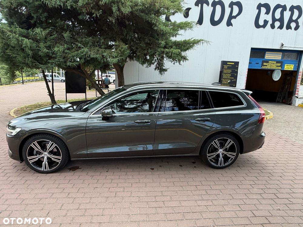 Volvo V60 B4 B DKG Plus Bright - 11