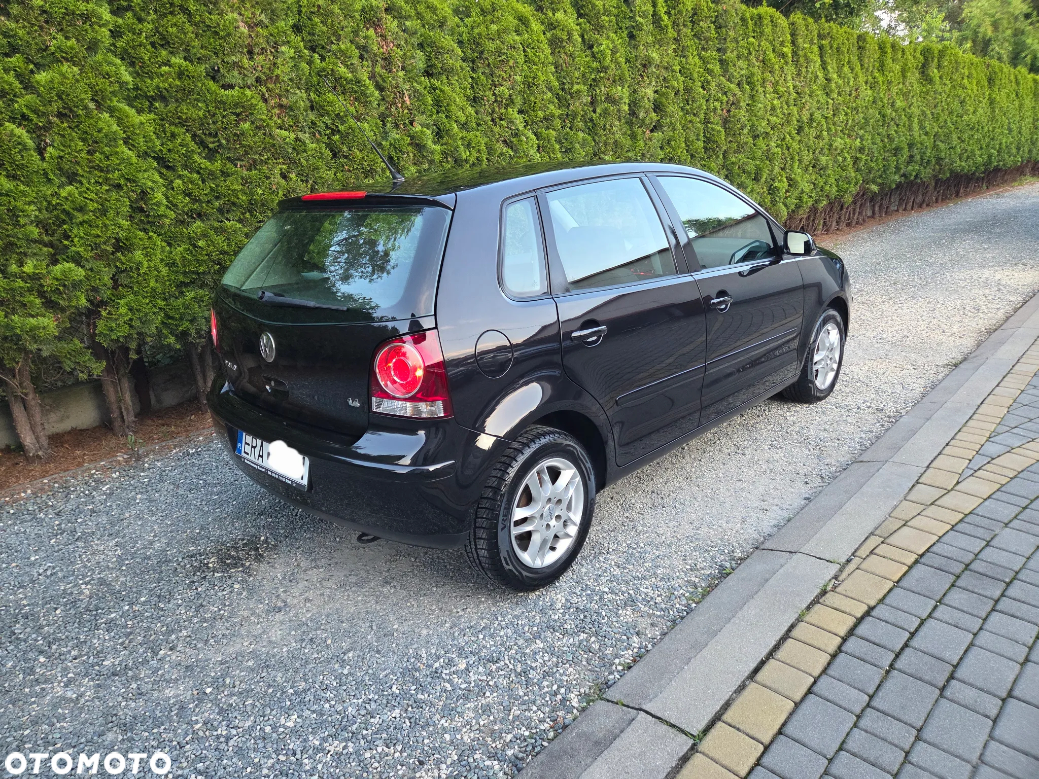 Volkswagen Polo 1.4 16V Comfortline - 4