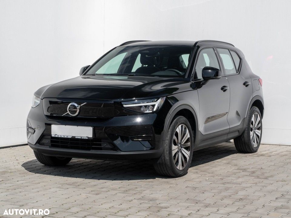 VOLVO XC40 2023