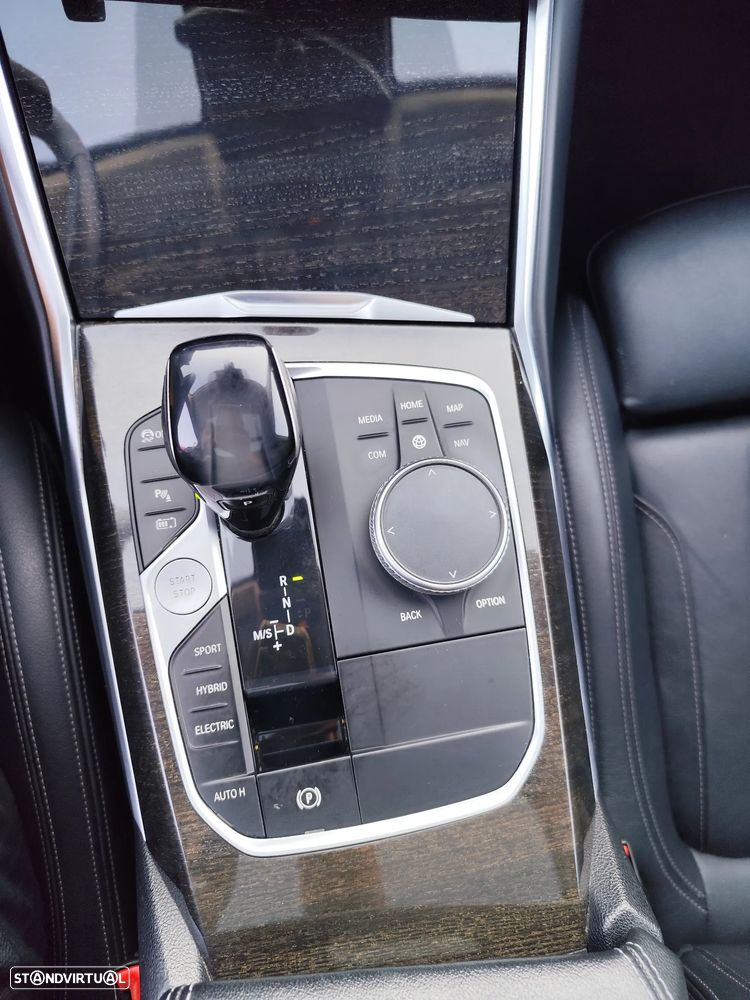 BMW 330 e Line Sport Auto - 26