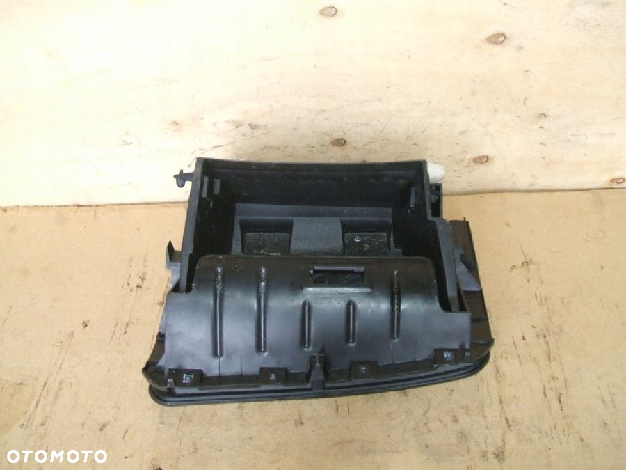 FIAT TIPO II SCHOWEK PASAŻERA KLAPKA 735617529 7356311620E - 3