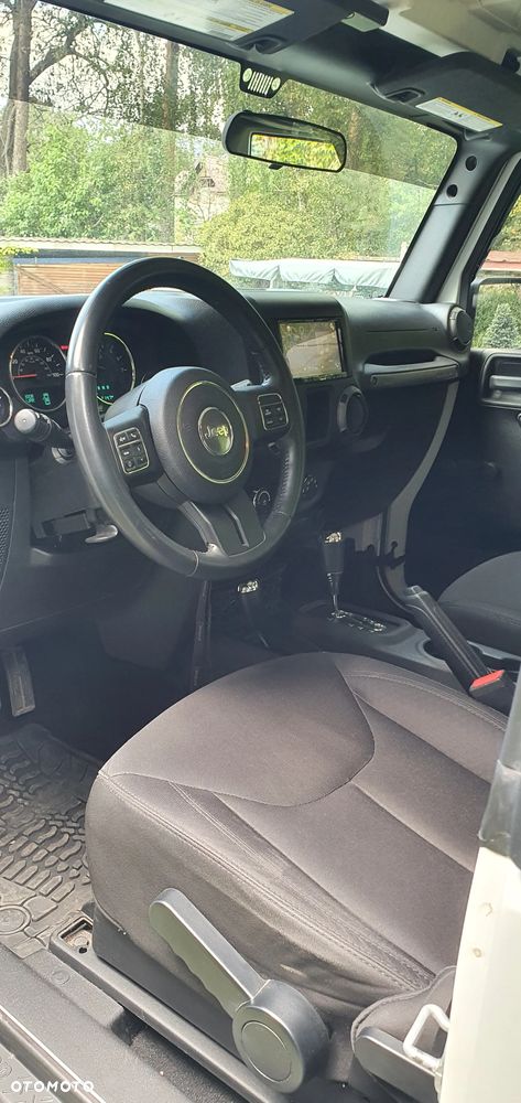 Jeep Wrangler - 6