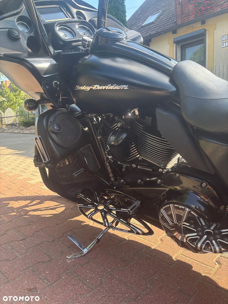 Harley-Davidson Touring Road Glide - 5