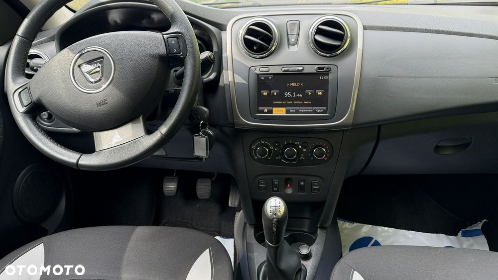Dacia Sandero Stepway TCe 90 (S&S) Prestige - 8