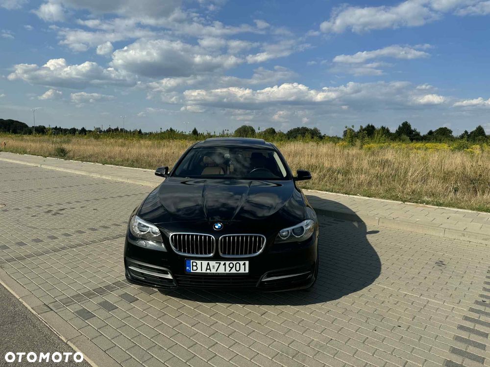 BMW Seria 5 528i xDrive - 6