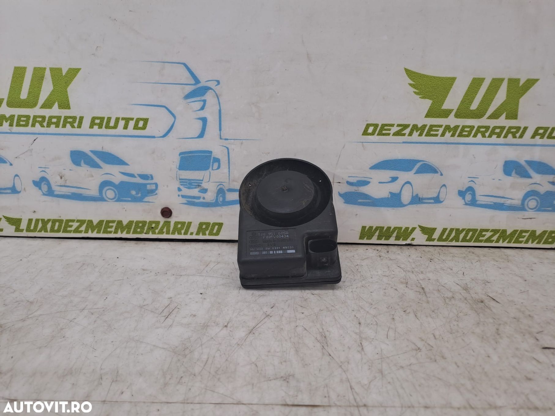 Sirena alarma 1j0951605a Skoda Roomster 1 5J [2006 - 2010] - 1
