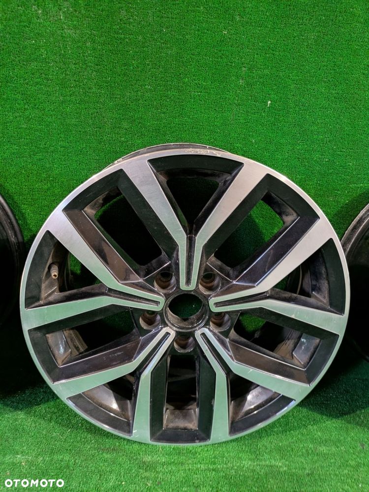 ALUFELGA VW PASSAT B8 17" 7J ET40 - 6