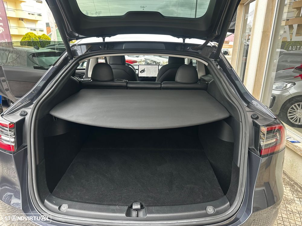 Tesla Model Y Long Range Tração Integral - 16