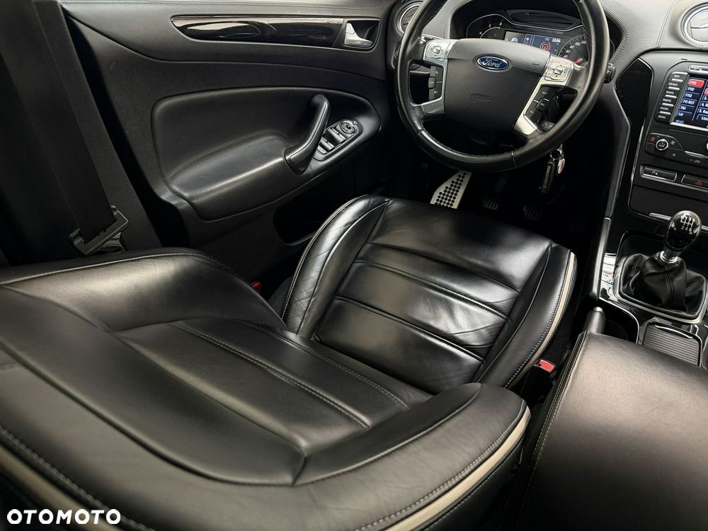 Ford Mondeo 2.0 TDCi Titanium X - 24