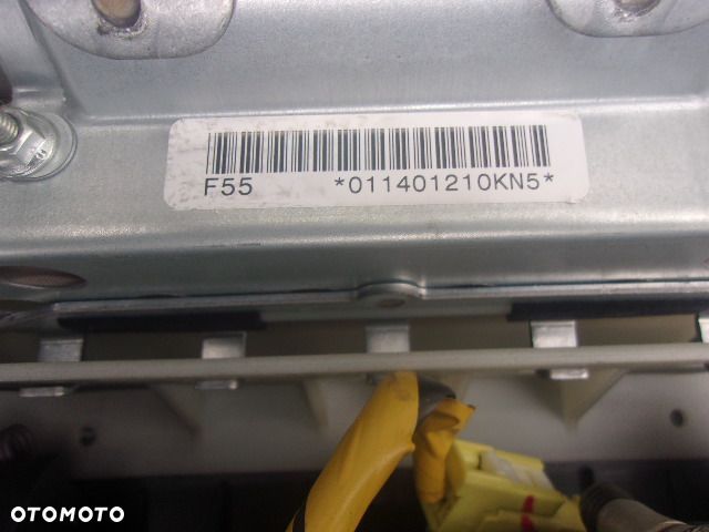 Deska Airbag Pasy Toyota Yaris II Lift 2010r - 6