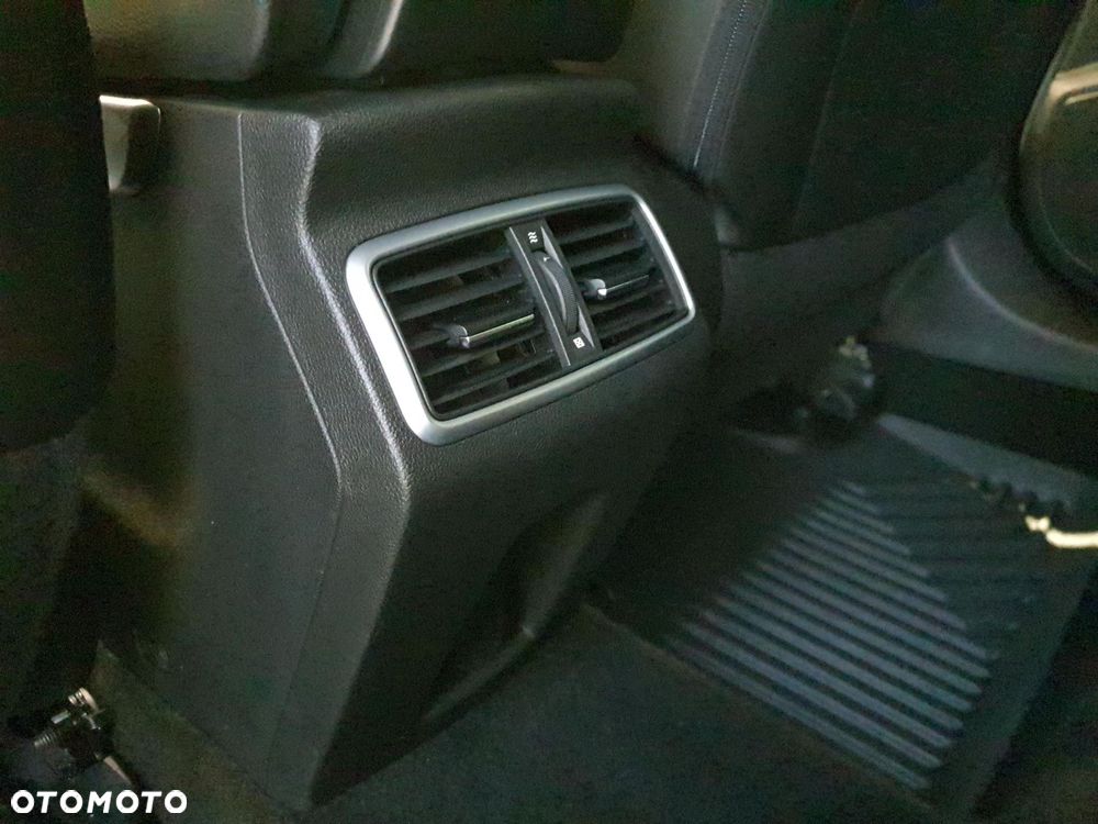 Renault Megane 1.2 Energy TCe Intens - 19