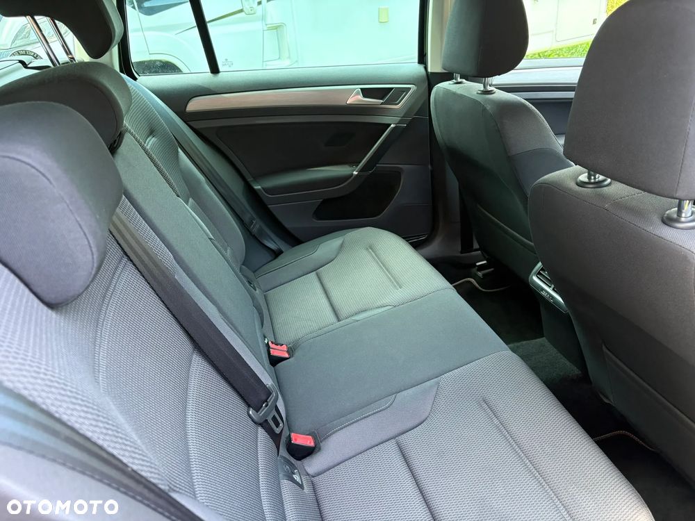 Volkswagen Golf 1.6 TDI BlueMotion Trendline - 6