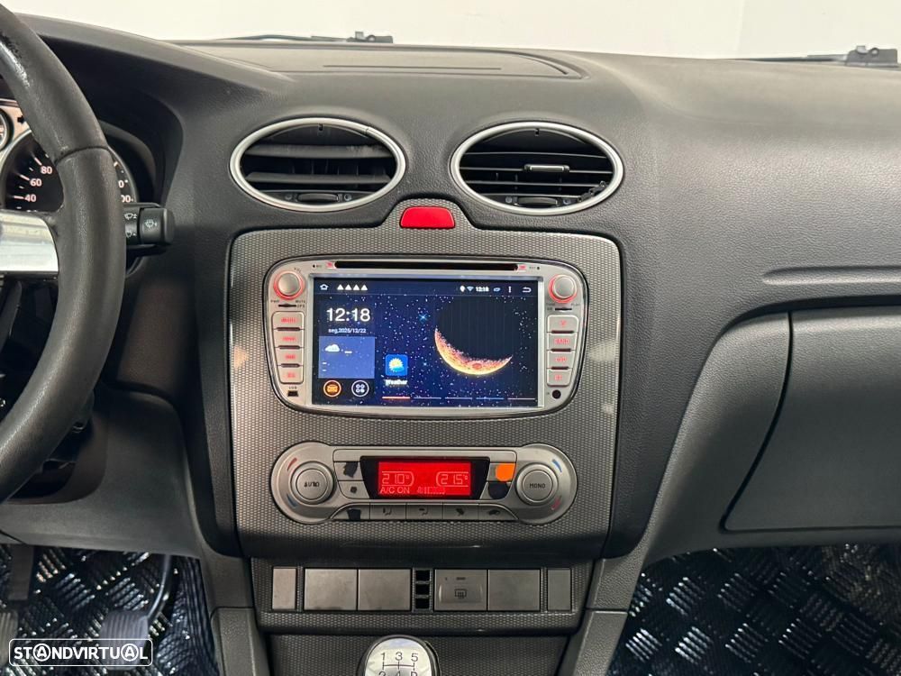 Ford Focus SW 1.6 TDCi Titanium - 31