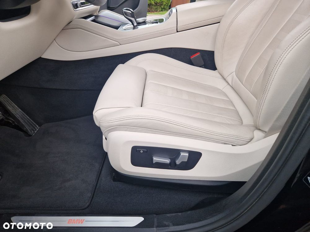 BMW X6 xDrive30d - 12