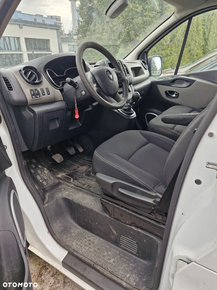 Renault TRAFIC - 8