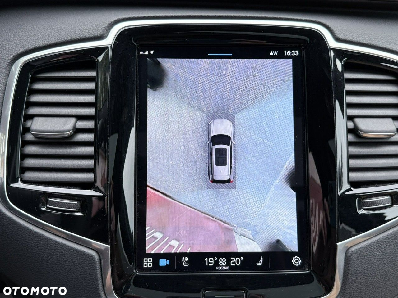Volvo XC 90 - 38