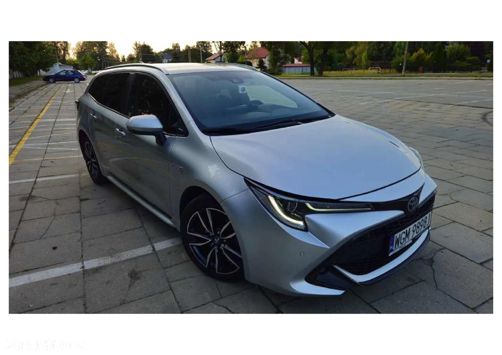 Toyota Corolla 1.8 Hybrid Comfort - 8