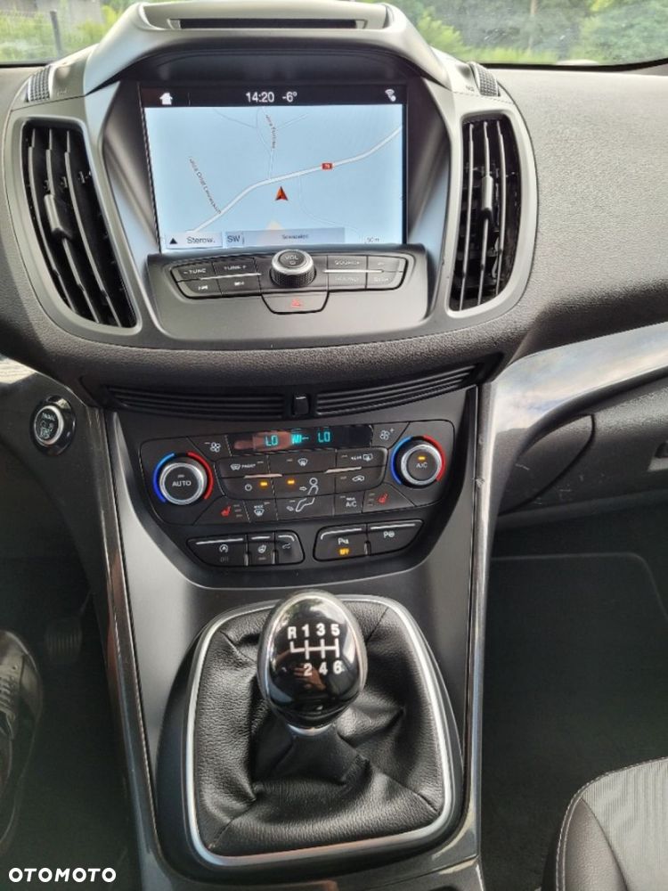 Ford Kuga 2.0 TDCi 4WD Titanium - 22