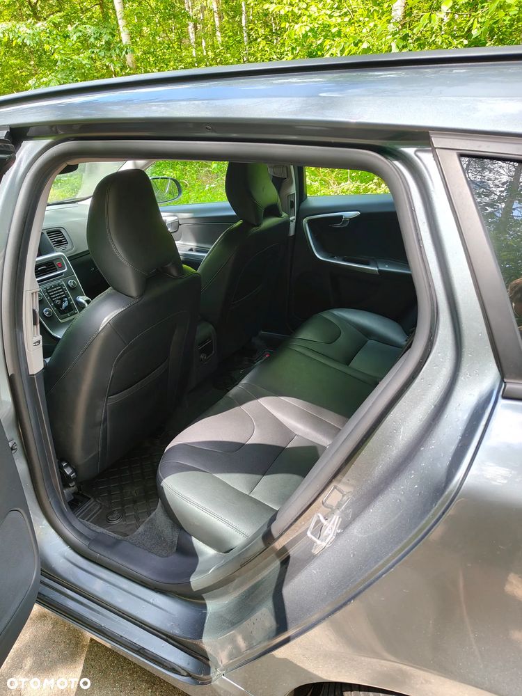 Volvo V60 D2 Drive-E Kinetic - 16