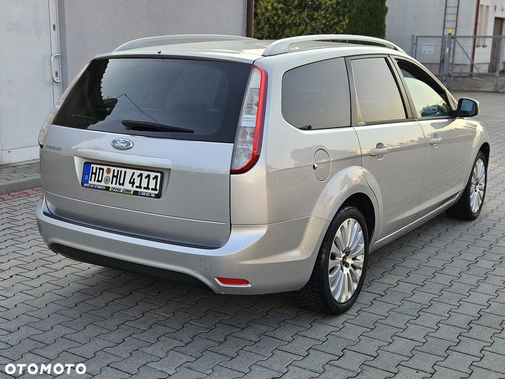 Ford Focus 1.8 Titanium - 8