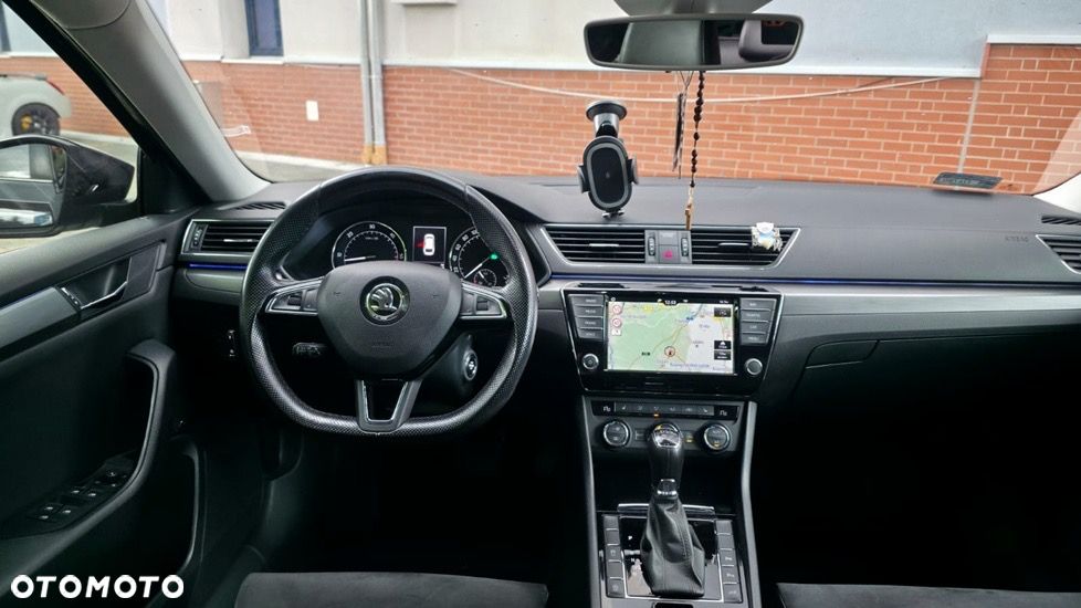 Skoda Superb 2.0 TDI Sportline DSG - 15