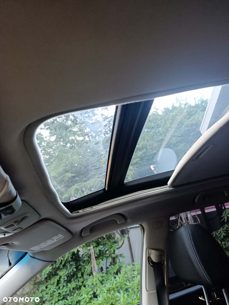 Subaru Legacy 2.5i MT - 8