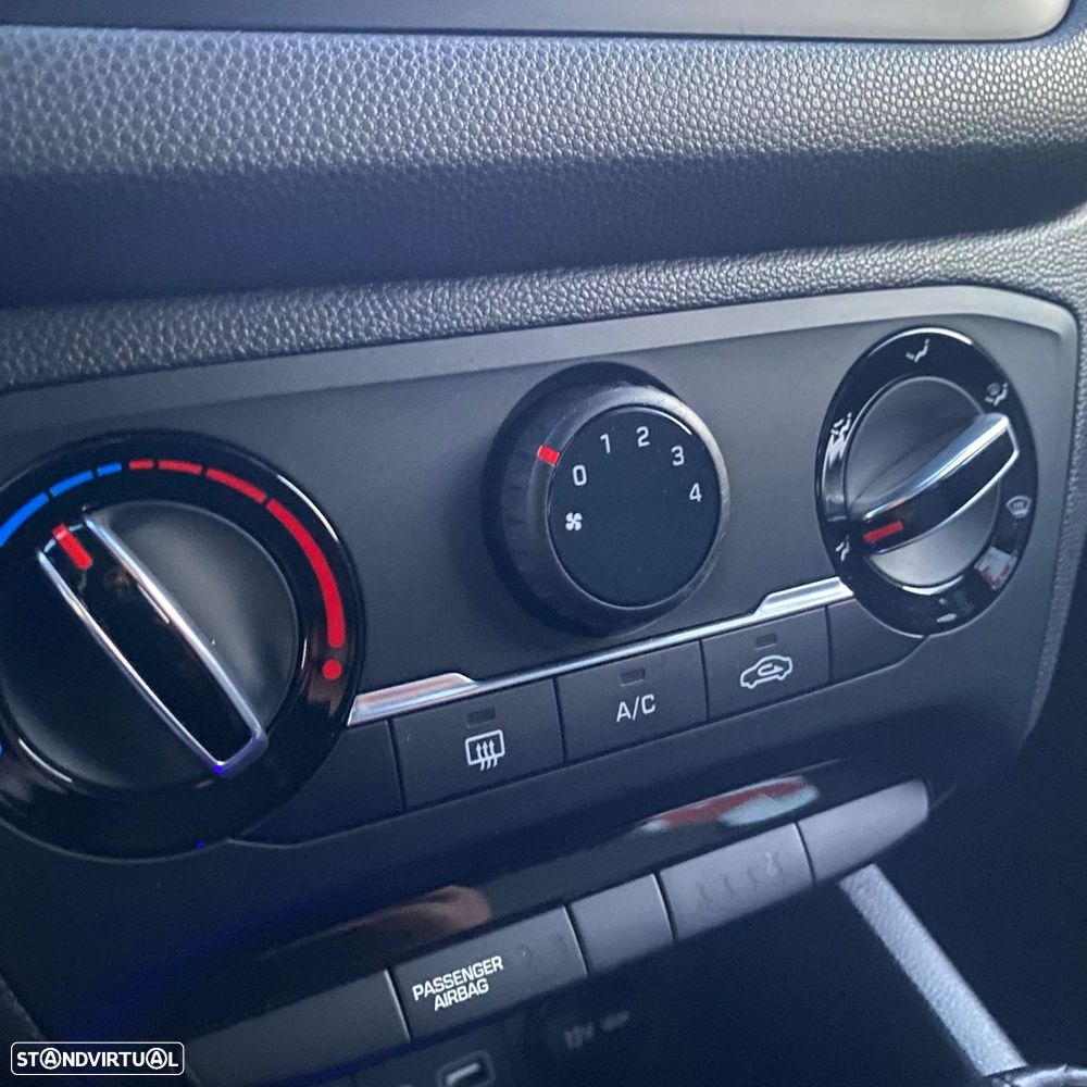 Hyundai i20 1.4 Comfort+P.Look+JLL16 AT - 26